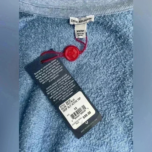 True Religion women’s crop active slit top color pale blue sz XS NWT - Picture 7 of 10
